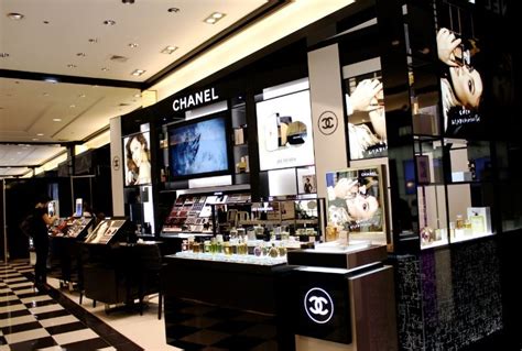 bloomingdale chanel|stores that carry Chanel.